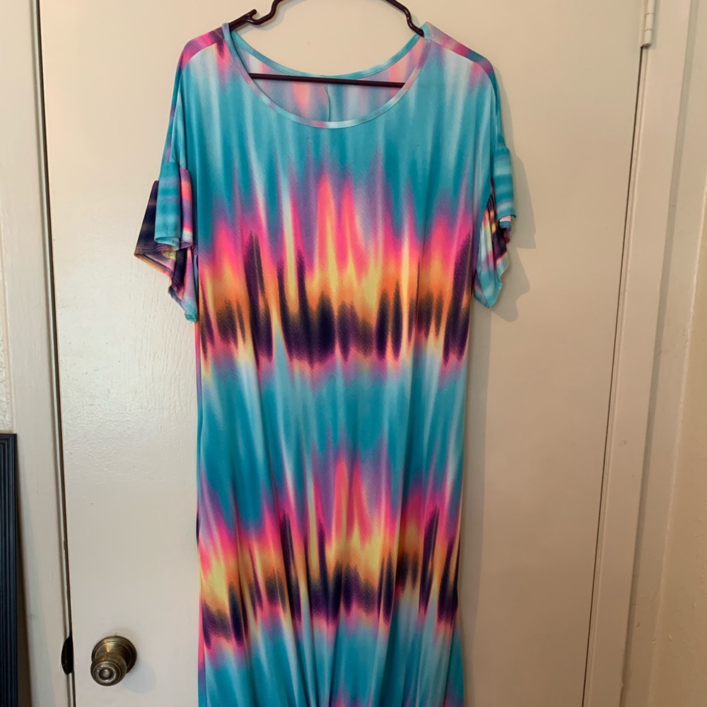 Never worn, purchased from local boutique. Size L